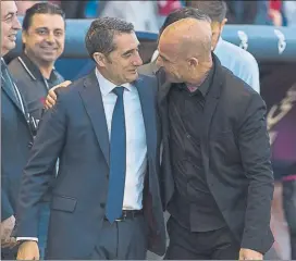  ??  ?? Valverde y Paco López, antes del partido El ‘Txingurri’ acabó disgustado