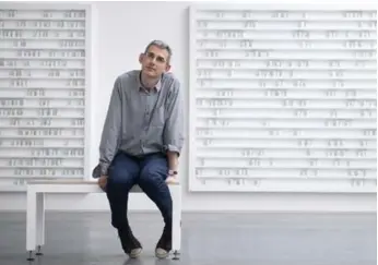  ?? ANDREW TESTA/THE NEW YORK TIMES FILE PHOTO ?? Author Edmund de Waal writes of his own passion for making white porcelain, which goes back to childhood, and of the dark side of the centuries-old industry — including health risks still faced by potters today.