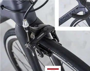  ??  ?? Long-reach calipers mean mudguard compatibil­ity ,