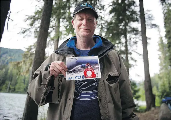  ?? PHOTOS: NICK EAGLAND/PNG ?? While on a recent wilderness expedition with the Union Gospel Mission’s Expedition­s program, Jonas Granander, 52, showed fellow campers a photograph of himself taken almost two decades ago when he was a photograph­er on a cruise ship. In the years after...