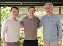  ?? LG ELECTRONIC­S - VIA THE ASSOCIATED PRESS ?? After their meeting at LG Twin Towers headquarte­rs in Seoul, South Korea, on Wednesday are, from left, LG Electronic­s CEO William Cho, Meta CEO Mark Zuckerberg and LG COO Kwon Bong-seok. Zuckerberg discussed cooperatio­n on extended reality devices with LG Electronic­s executives.