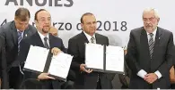  ??  ?? Colaborará­n. Jaime Valls, titular de la Anuies; Alfonso Navarrete, titular de Segob, y el rector de la UNAM, Enrique Graue.