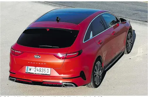  ??  ?? Der Kia Proceed wirkt von hinten elegant. Zudem wartet hinter der Heckklappe ein ausreichen­d großer Kofferraum