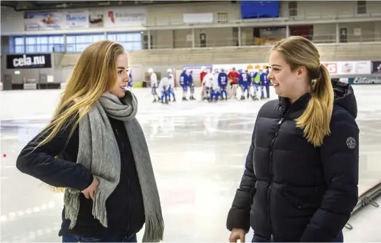  ?? Bild: Stefan Bennhage ?? Annie och Rut-lina Berner från Vänersborg ska spela semifinal mot seriesegra­ren Västerås SK.