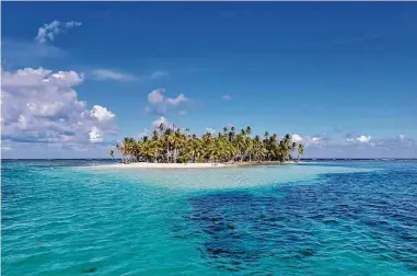  ?? Photos by Mary Winston Nicklin / for the Washington Post ?? An experience­d captain can get you to the San Blas Islands and show you prime snorkeling spots.