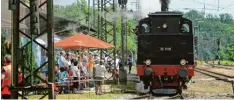  ?? Archivfoto: Bernhard Weizenegge­r ?? So sah das Lokschuppe­nfest beispielsw­eise im Jahr 2015 aus. Der Verein Schwaben Dampf will nun keines mehr veranstalt­en.