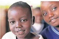  ?? FOTO: TOMAS RODRIGUEZ ?? Der Spendenerl­ös der Festlichen Operngala kommt unter anderem einem Kinderdorf in Kenia zu Gute.