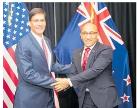  ?? Photo / Jason Oxenham ?? Mark Esper meets Defence Minister Ron Mark.