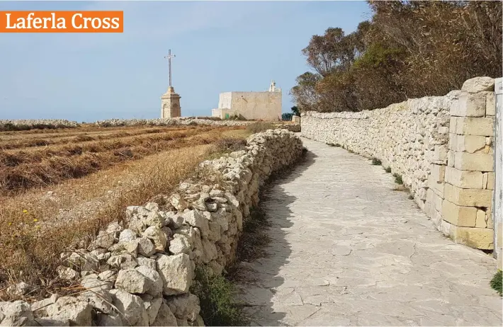  ??  ?? Laferla cross, situated on top of a hill in Girgenti, Siġġiewi.