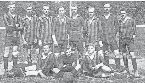  ?? FOTO: CFR LINKS ?? Die erste Fußball-Mannschaft des CfR Links im Gründungsj­ahr 1919.