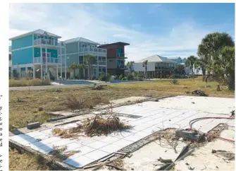  ?? LOS ANGELES TIMES PHOTOS
JENNY JARVIE/ ?? New homes perched on concrete and rebar columns are part of the rebuild of Mexico Beach.