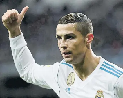  ?? FOTO: EFE ?? Cristiano Ronaldo podría igualar a Lionel Messi y levantar su quinto Balón de oro