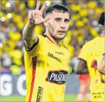  ?? ARCHIVO ?? Opción. Emmanuel Martínez, volante de Barcelona, podría fichar por el Santos.