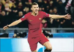  ?? MAX ROSSI / REUTERS ?? El gigante Edin Dzeko celebrando uno de sus goles