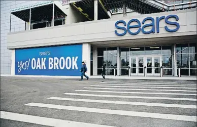  ?? DANIEL ACKER / BLOOMBERG ?? Un complex renovat de Sears a Oak Brooks, a Illinois