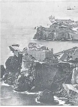  ??  ?? Vista de las fortificac­iones de Gibraltar hacia 1886.