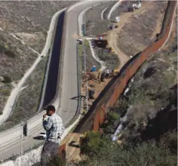  ?? | AP ?? La edificació­n del muro podría estar a cargo del Ejército, según Trump.