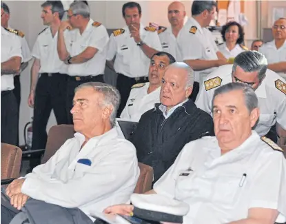  ?? min. de defensa ?? El ministro de Defensa, Oscar Aguad, ayer en la base de Puerto Belgrano