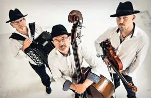  ?? FOTO: KROKE ?? Die Band Kroke spielt Jazz-Weltmusik-Klezmer mit polnisch-jüdischen Einflüssen. Der Bandname ist der jiddische Name der Stadt Krakau, aus der die Band stammt.