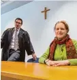  ?? Foto: dpa ?? „Gott will es so“: Claudia Schwarz mit Anwalt Christian Rumberger.