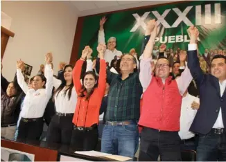  ?? / Javier Pérez ?? La CTM, encabezada por su líder Leobardo Soto, respaldó la aspiración del tricolor.