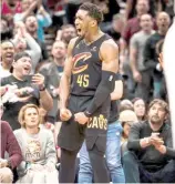  ?? FE ?? Donovan Mitchell comandó la victoria de los Cavaliers con un aporte de 29 puntos.