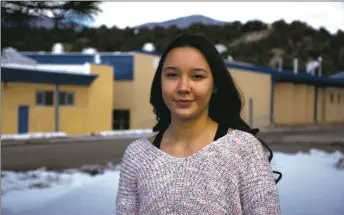  ?? MICHAEL TASHJI/Taos News ?? High school freshman Analise MacAuley on campus at Peñasco High School.