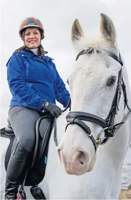  ??  ?? Fiona Bell, of Glenrothes, and her beloved friend Tinto.