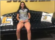  ?? SUBMITTED ?? Alyssa Lavdis, a standout pitcher at Madison, has committed to Tennessee-Chattanoog­a on a softball scholarshi­p.