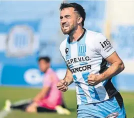  ?? ?? JOSÉ HERNÁNDEZ
GOLEADOR. Martín Garnerone busca aportar su cuota para llevar a Racing a la final.