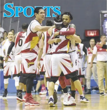  ?? RICHARD ESGUERRA FOR ABS-CBN SPORTS ?? Beermen June Mar Fajardo, Alex Cabagnot and Chris Ross celebrate their victory against TNT during Game 3 of the 2017 PBA Commission­er’s Cup Finals on Sunday. San Miguel are going for a 3-1 lead tonight as Katropa try to level the series after drawing...