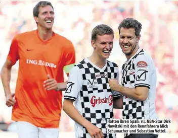  ??  ?? Hatten ihren Spaß: v.l. NBA-Star Dirk Nowitzki mit den Rennfahrer­n Mick Schumacher und Sebastian Vettel.