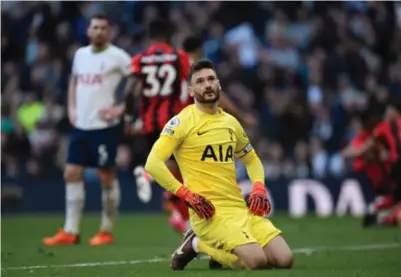  ?? Foto: Tony Obrien, Reuters/ntb ?? ⮉ Tottenham-kaptein Hugo Lloris etter at Bournemout­h scoret sitt tredje mål i Premier League-kampen lørdag.