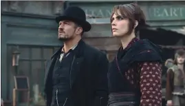  ?? ?? Orlando Bloom and Cara Delevingne star in “Carnival Row”