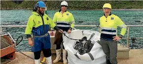  ?? PHOTO: SUPPLIED ?? Sanford crewmen, from left, Rob MacGibbon and Clint Nott with farm developmen­t manager Grant Boyd on board Pacifica having completed a beach clean on the Boulder Bank, Okiwi Bay in the Marlboroug­h Sounds.