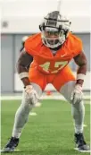  ?? TENNESSEE ATHLETICS PHOTO ?? Former Lipscomb Academy linebacker Edwin Spillman is practicing at Tennessee after enrolling Monday.