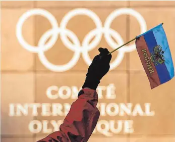  ?? FOTO: DPA ?? Ein Stich in die nationale Seele – Die russischen Athleten müssen bei Olympia auf ihre Flagge verzichten.