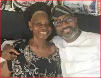  ??  ?? Otedola with mum