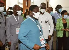  ?? DR ?? Ex- Chefe de Estado (ao centro) é contra a decisão de Ouattara