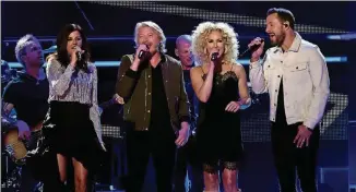  ?? RICK DIAMOND / GETTY IMAGES FOR CMT ?? TOP: Little Big Town — (from left) singersong­writers Karen Fairchild, Philip Sweet, Kimberly Schlapman and Jimi Westbrook, shown at the 2017 CMT Artists of the Year on Oct. 18 — will perform Wednesday at the Country Music Associatio­n Awards. The band,...