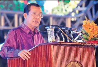  ?? FACEBOOK ?? Prime Minister Hun Sen speaks at the sixth annual Sea Festival in Kep on Saturday.