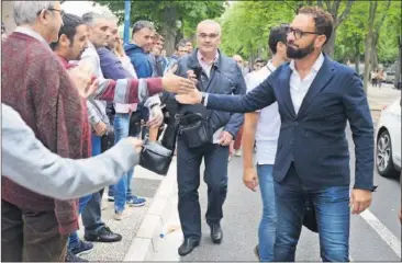  ??  ?? QUERIDO. Pepe Bordalás el día de su despedida con el Alavés.