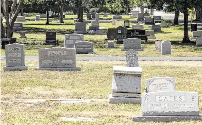  ?? MATIAS J. OCNER mocner@miamiheral­d.com | April 17, 2024 ?? Fort Lauderdale has four city-owned cemeteries, with one of the oldest being Evergreen Cemetery, above.