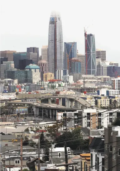  ?? Michael Macor / The Chronicle ?? Salesforce Tower, as seen from Potrero Hill, alters the balance between the city’s hills and its built terrain.