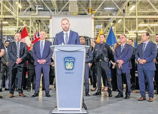  ?? POSTMEDIA NEWS FILE ?? Peel Regional Police Det.-sgt. Mike Mavity reveal details of Project 24K, during a press conference in Brampton on April 17.
