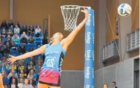  ?? Photo / Photosport ?? Steel goal shoot Te Paea Selby-Rickit misses a pass as the Pulse hammered the southerner­s last night at Porirua’s Te Rauparaha Arena.