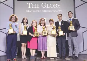  ??  ?? THE FIRST WINNERS of the newly establishe­d Glory Awards which honors alumni of the University of the Philippine­s’ College of Mass Communicat­ions: (L-R) McCann Worldgroup Philippine­s Chairman and CEO Raul Castro; Philippine PR icon Joy Buensalido; GMA...