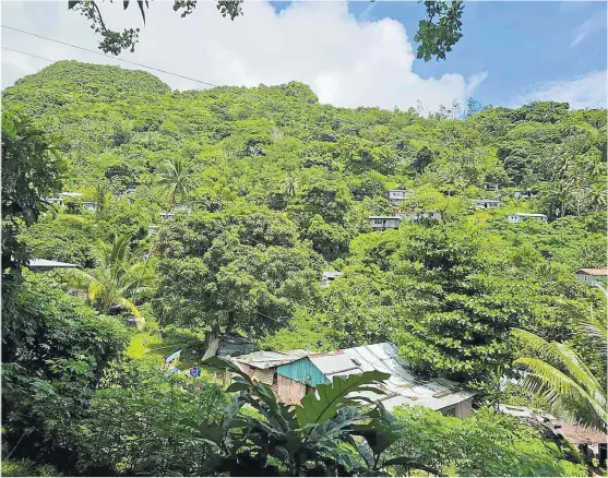  ?? Picture: TEMALESI VONO ?? A view of one section of Baba Village which overlooks Levuka Town.