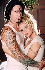  ??  ?? Tape: Pamela Anderson and Tommy Lee