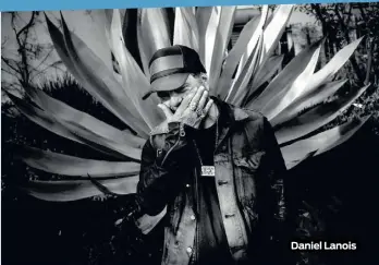  ??  ?? Daniel Lanois